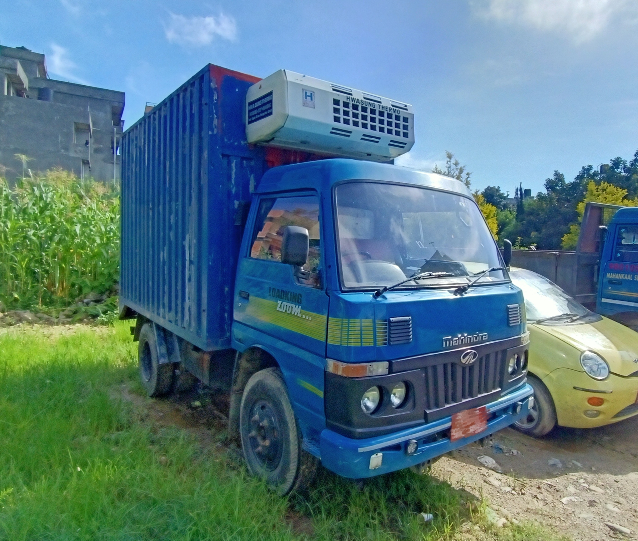 MAHINDRA NISSAN ZOOM 2015 REFRIGERATOR CONTAINER