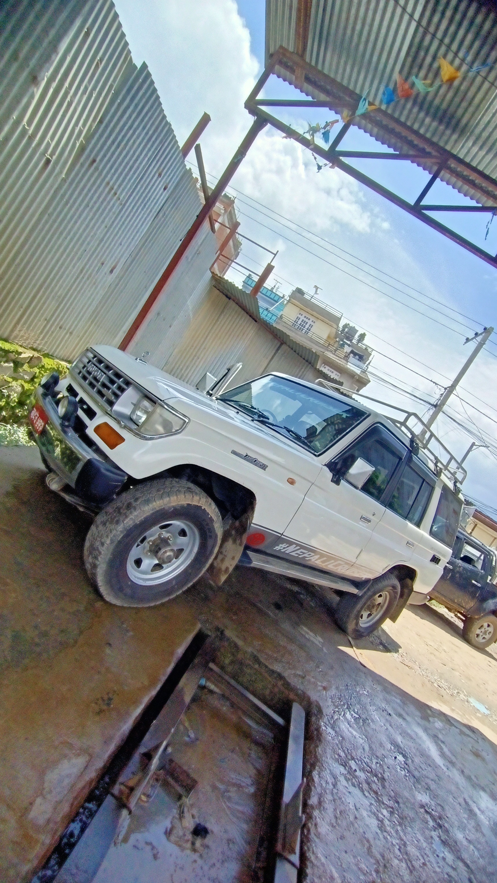 TOYOTA LAND CRUISER 70 SERIES FULLY RESTORED